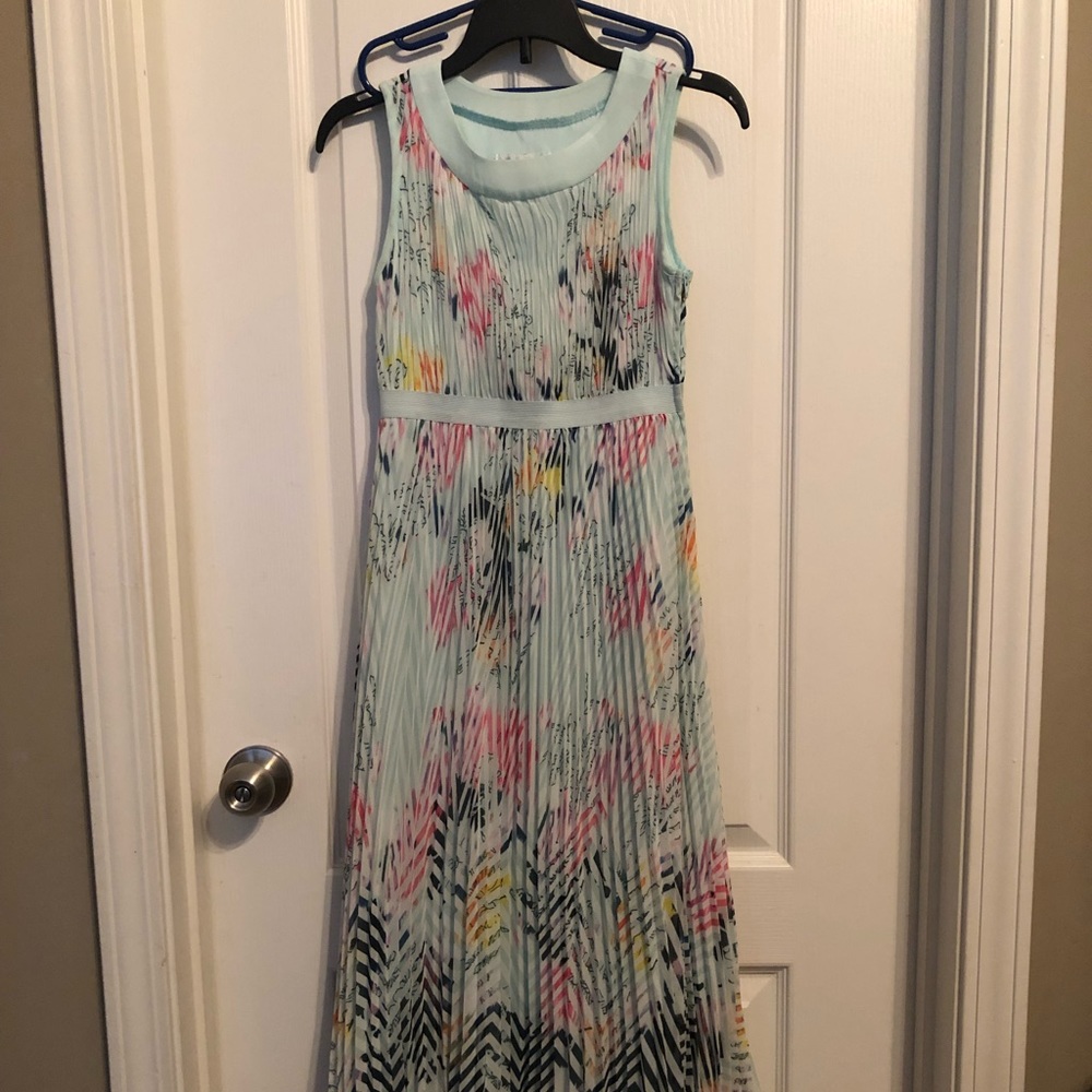 Girl’s Maxi style dress
